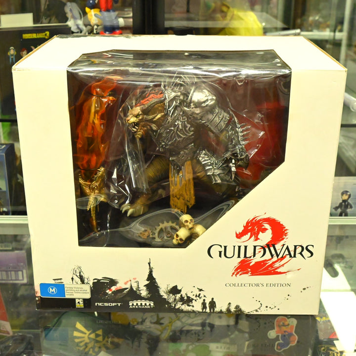 AS NEW! Guild Wars 2 Collectors Edition - PC Game / Figure
