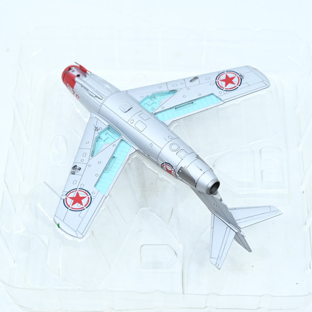 Hobby Master 1:72 MiG-15bis 196th IAP, Antung, China 1952 HA2401  Die Cast Plane