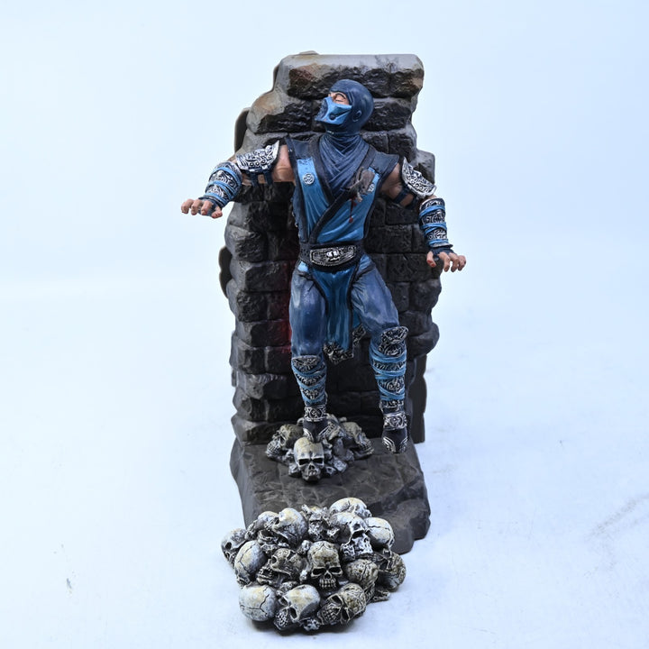 Mortal Kombat Kollectors Edition Scorpion &amp; Sub-Zero Bookends - Misc