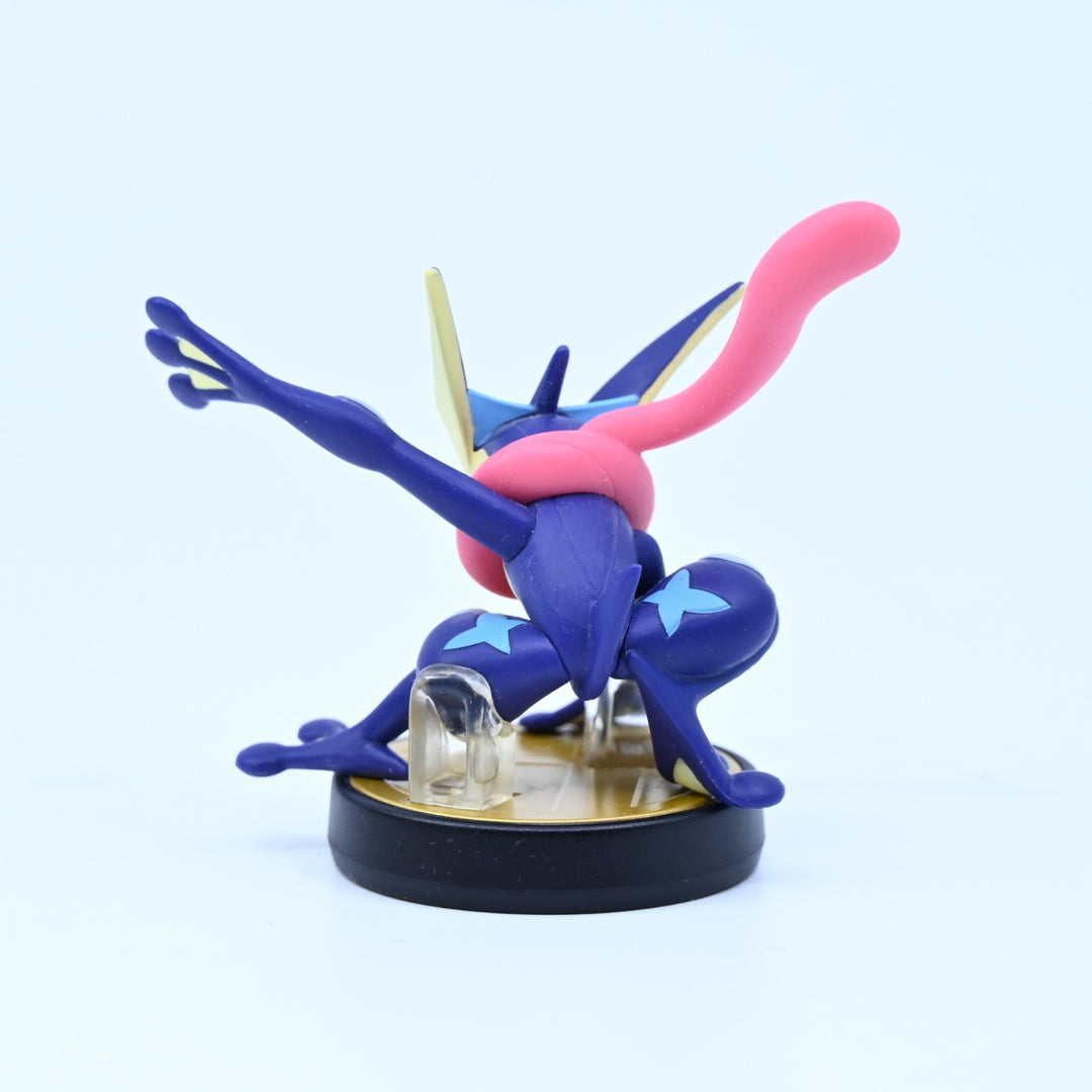 Greninja Amiibo - Super Smash Bros. Collection No. 36 - Nintendo - Toy