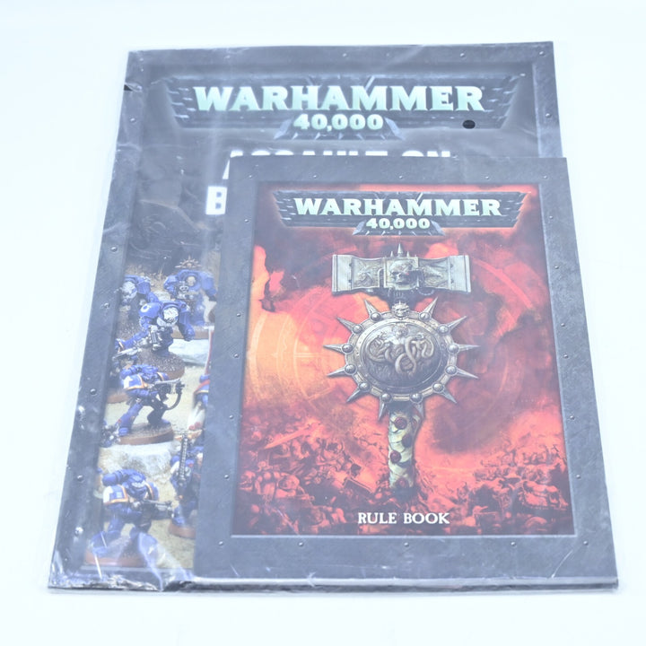 SEALED! Assult on Black Reach 5th Edition Starter Set Rule Books - Warhammer 40k