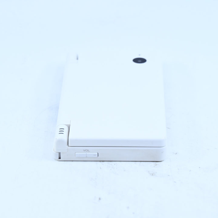 White Nintendo DSi Console - C/TWL-AUS - PAL - FREE POST!