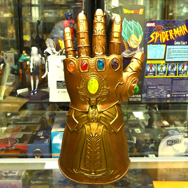 Marvel Legends - Thanos' Infinity Gauntlet Replica - Toy