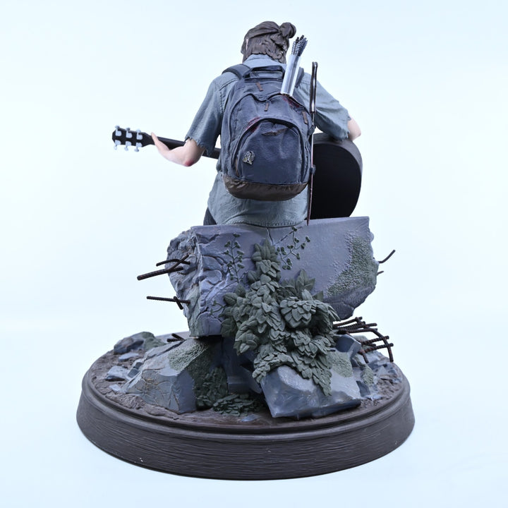 Last of Us Part II - Collector's Edition Ellie Statue - Figure + Box + Firefly