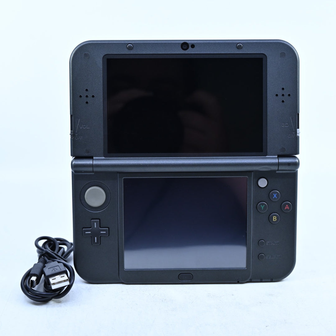 Metallic Black - 'New' Nintendo 3DS Console XL RED-001 - PAL - 4gb card