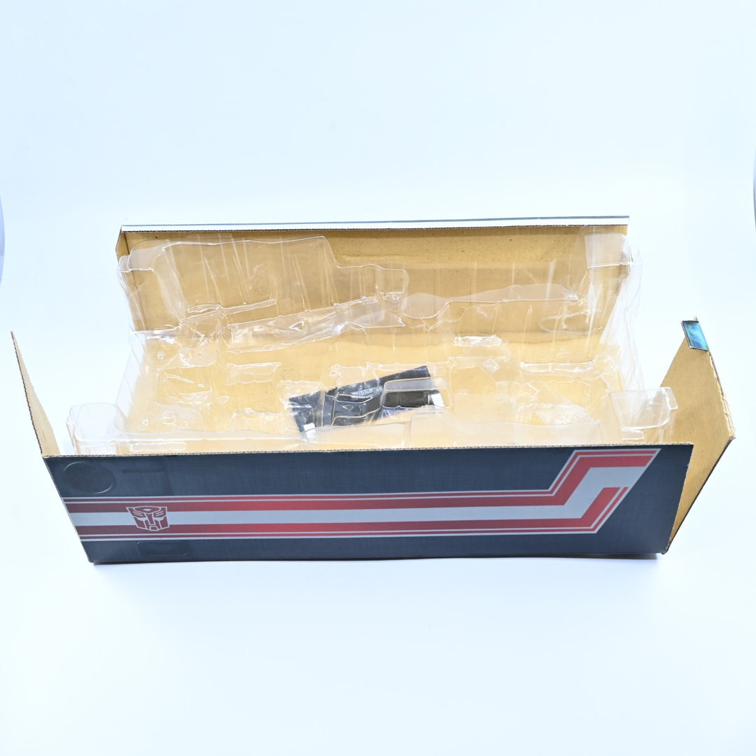 Takara Transformers Masterpiece MP-1B Convoy Black Ver. Optimus Prime - Toy