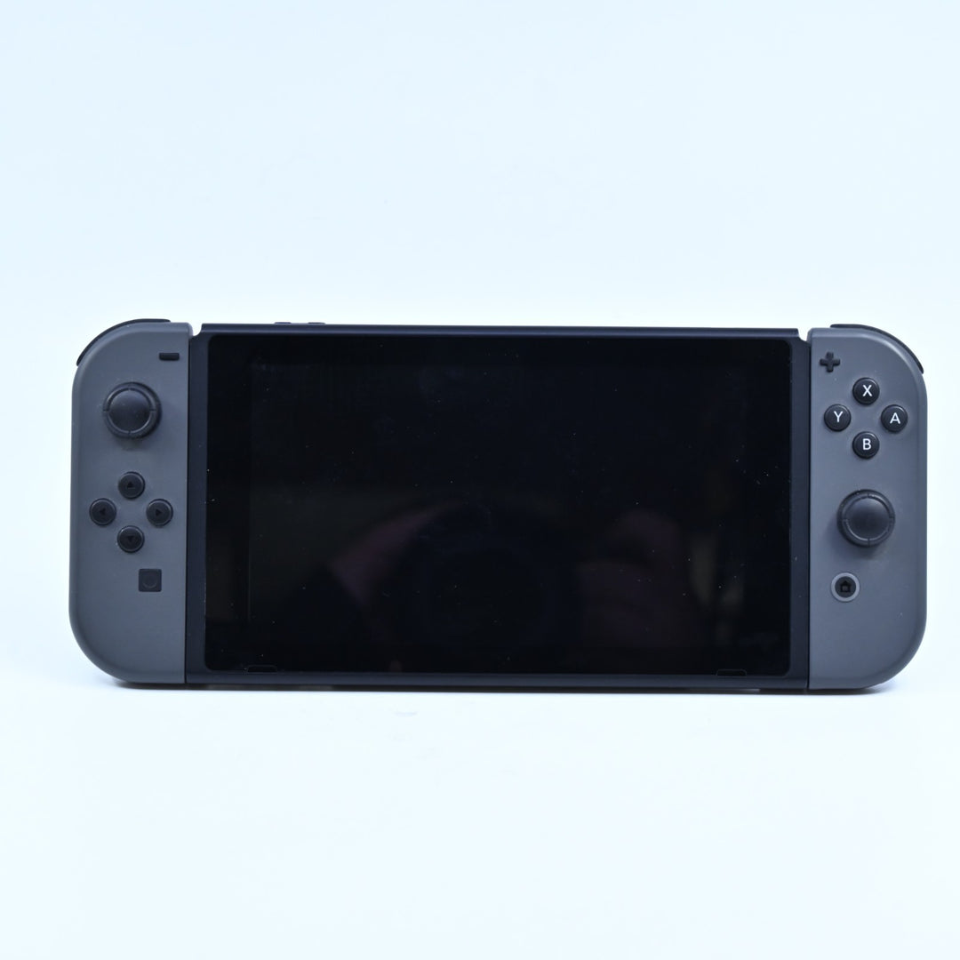 HAC-001 - Grey / Grey - XAW700202 - Nintendo Switch Boxed Console