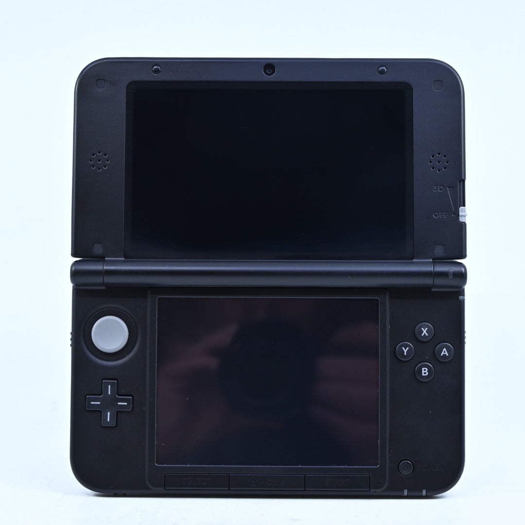 LIKE NEW! Silver / Black - Nintendo 3DS XL Console - SPR-001 - PAL - FREE POST!