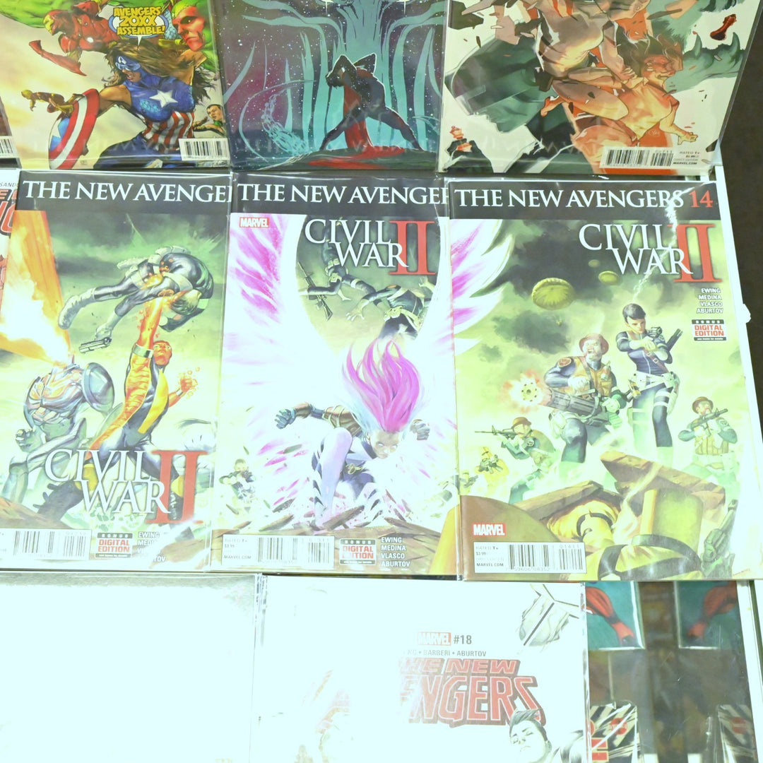 The New Avengers - Complete Set 1-8 - Ewing / Sandoval - Marvel Comics - Comic