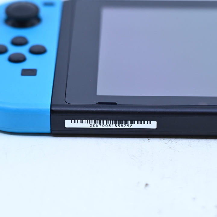 Blue / Red  Nintendo Switch  - Nintendo Switch Boxed Console - PAL