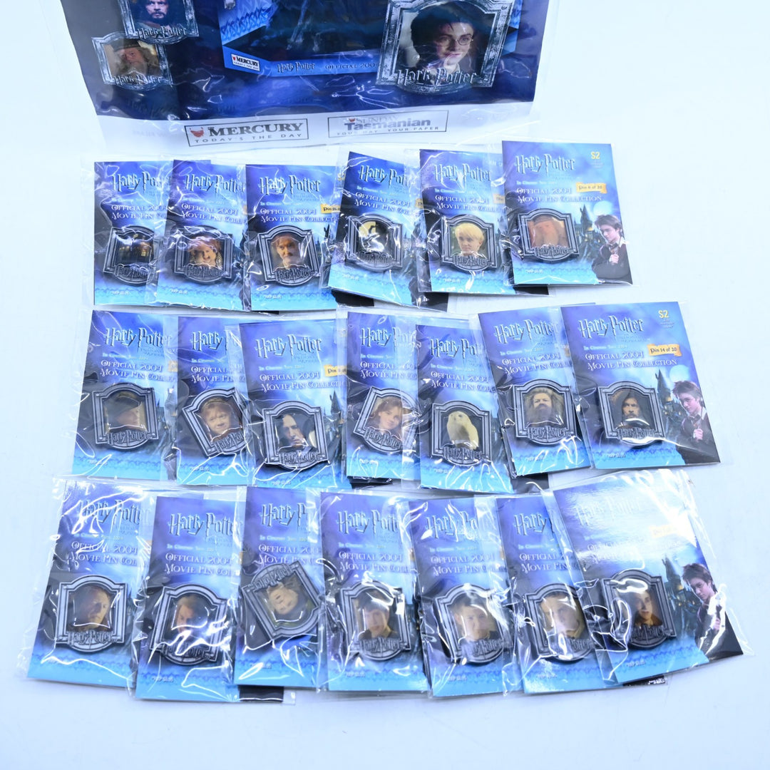 Harry Potter and the Prisoner of Azkaban 2004 Complete 20 Pin Set & Board
