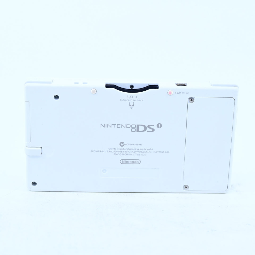 White - Nintendo DSi Console - TWL-001 - Includes 4GB SD - FREE POST!