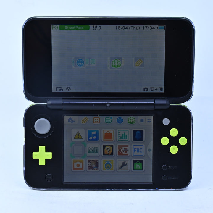Black / Lime - 'New' Nintendo 2DS LL/XL Console + 64GB MicroSD - Region Free