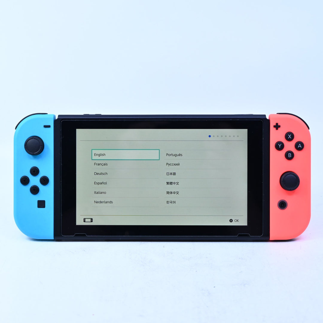 Blue / Red - With Mario Kart Code - XKW700039 - Nintendo Switch Boxed Console