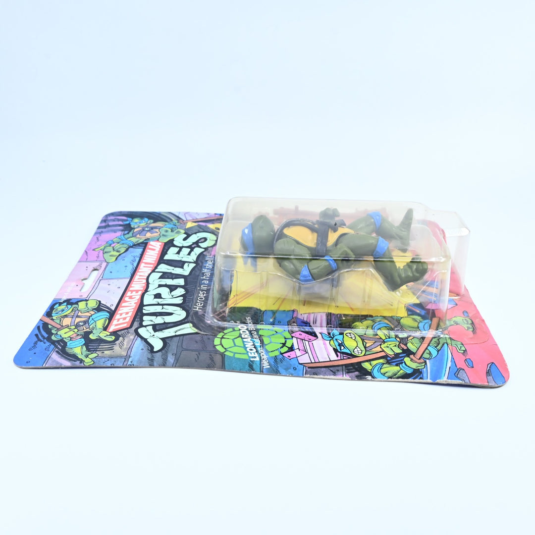 Leonardo - Teenage Mutant Ninja Turtles / TMNT - Playmates 1980's Figure - Toy