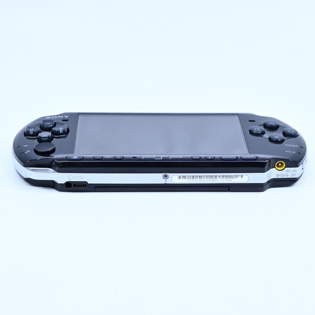 Black Sony PSP Console - PSP-3002 - 3000 + NEW BATTERY! + SD Card - FREE POST!