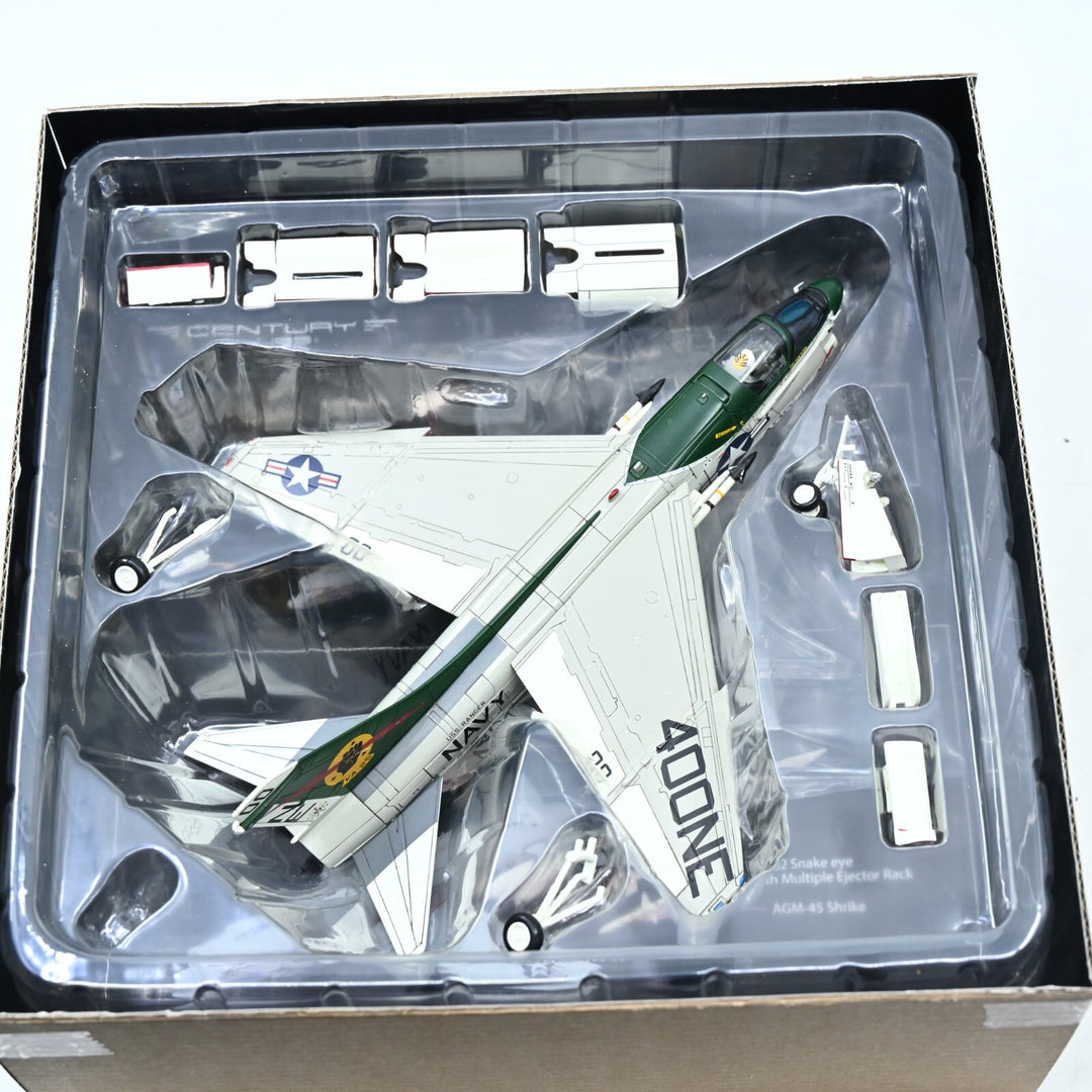 Century Wings 1:72 A-7E Corsair II "Fist of the Fleet" 589315 - Die Cast Plane