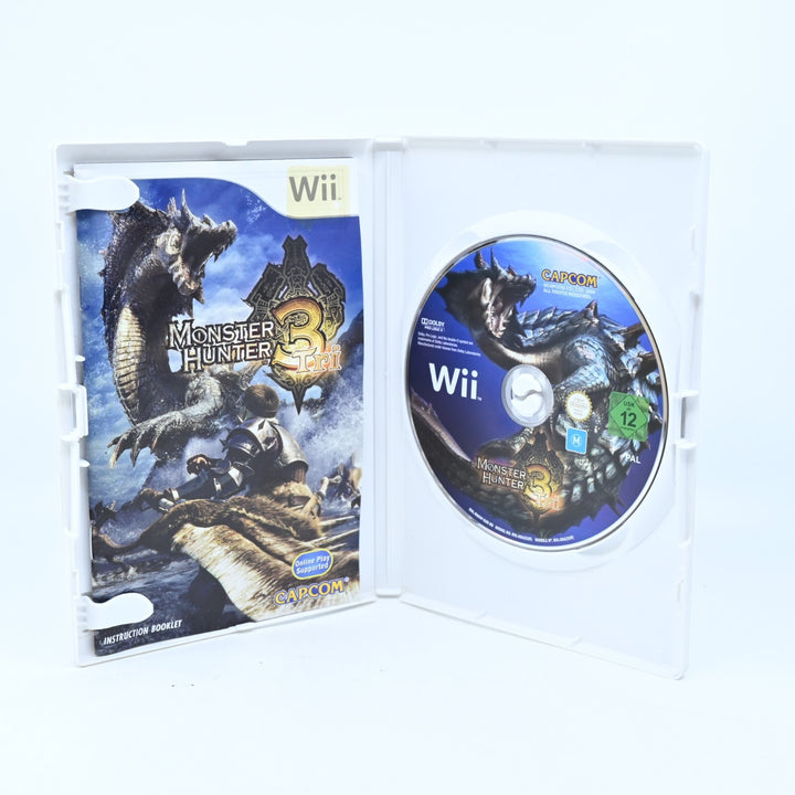 Monster Hunter 3 Tri Classic Controller Pack - Nintendo Wii Game + Manual - PAL