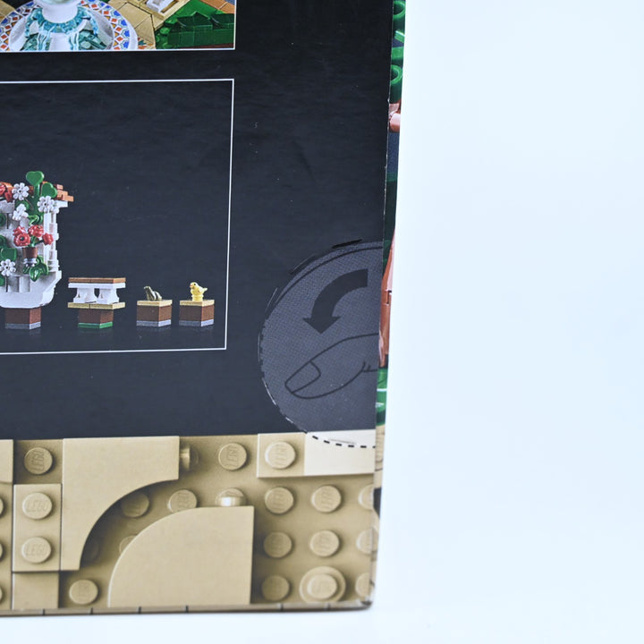 SEALED! LEGO 10359 Icons - Gardens of the World: Fountain Garden - Toy