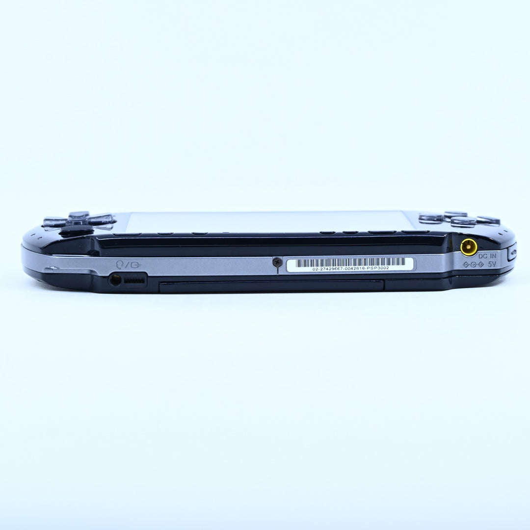 Gran Turismo Edition - Sony PSP Console - PSP-3002 - PSP-3000 NEW BATTERY + Card
