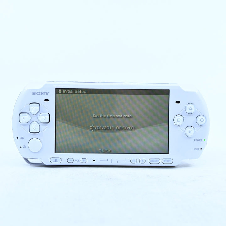 White Rebuilt + IPS Screen - Sony PSP Console - PSP-3000 + NEW BATTERY!