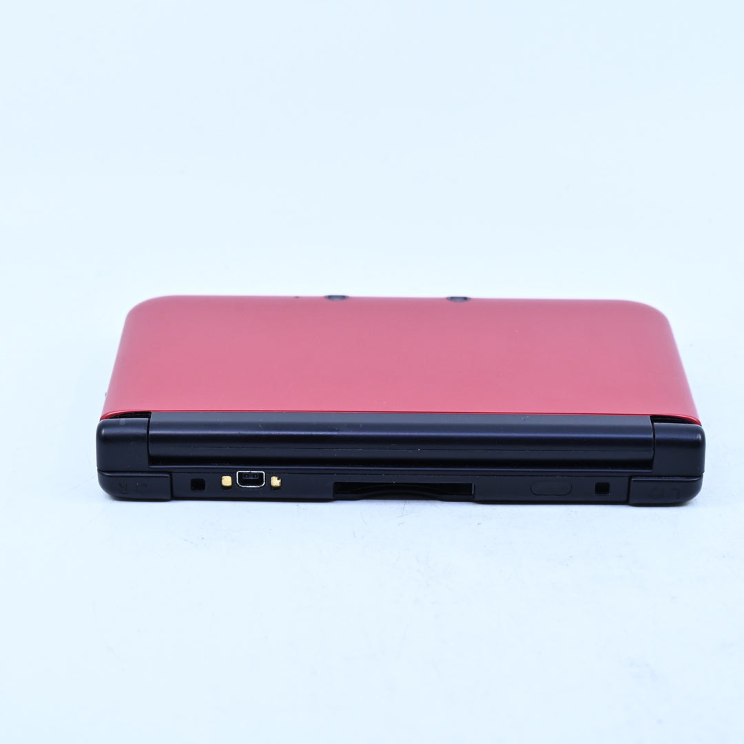 Red / Black Nintendo 3DS Console XL - SPR-001(EUR) + 4GB SD Card - PAL FREE POST