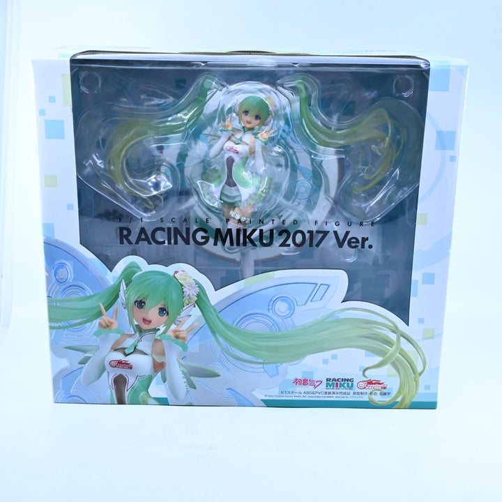 Racing Miku 2017 Ver. - Good Smile Racing GT Project 1/1 Scale - Anime Figure