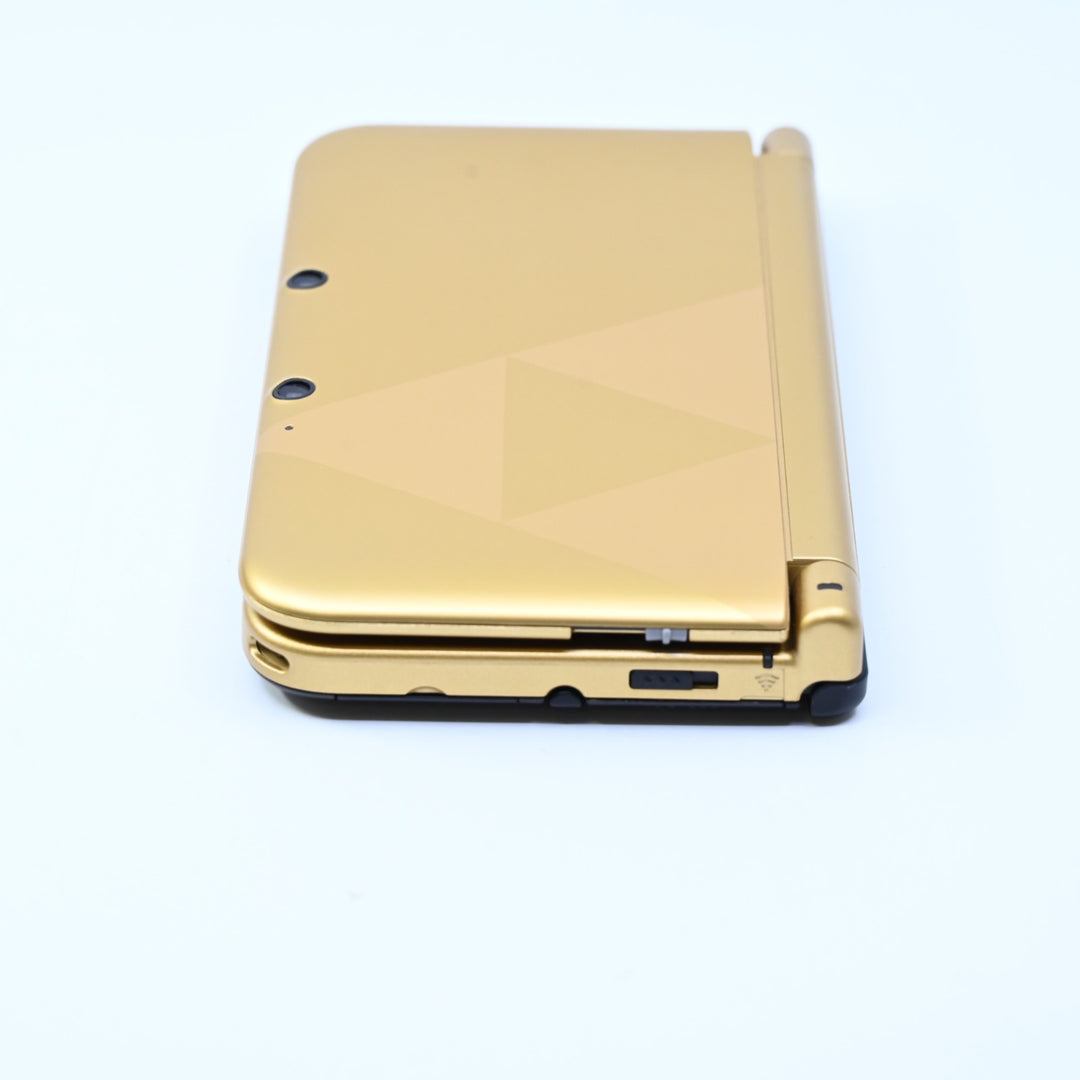 The Legend of Zelda: A Link Between Worlds Limited Edition Pack - Boxed 3DS