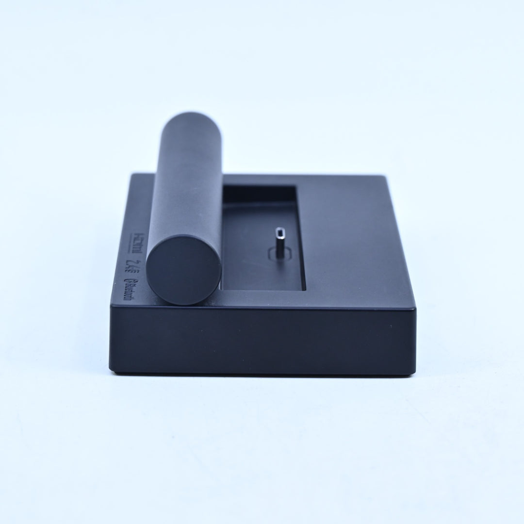 Black Analogue Pocket with Analogue Dock + Controller - Analogue Console