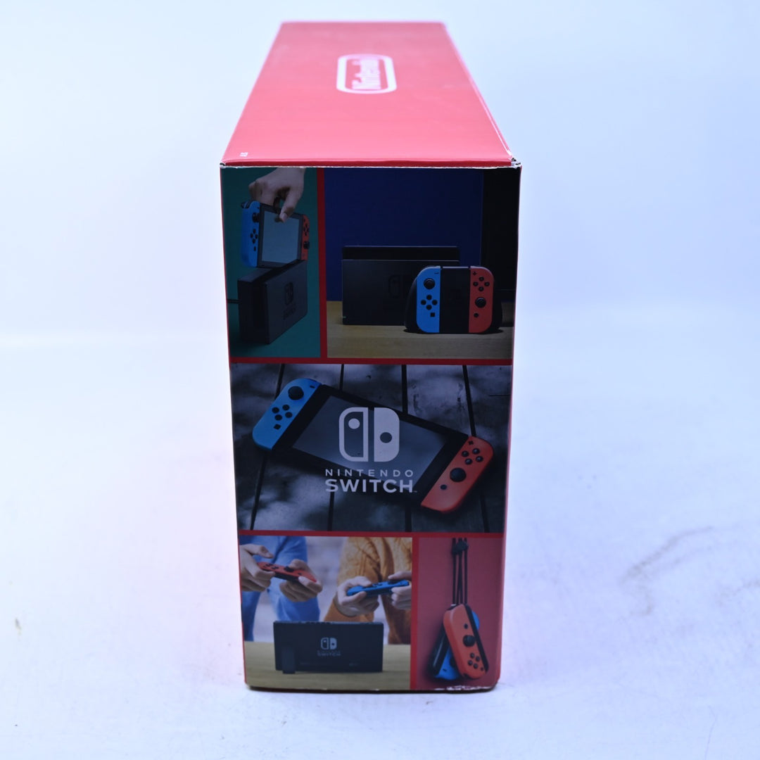 Blue / Red - With Mario Kart Code - XKW700039 - Nintendo Switch Boxed Console