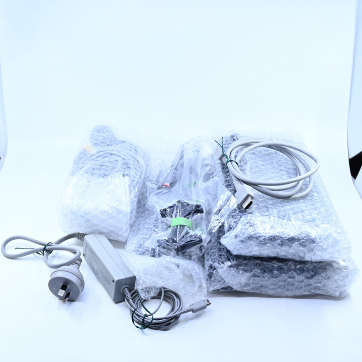 Mario Kart 8 + Super Smash Bros. Premium Pack - Nintendo Wii U Boxed Console