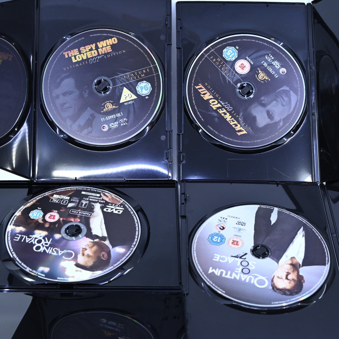 James Bond: 007 - Ultimate DVD Collector's Set - Region 2 - DVD
