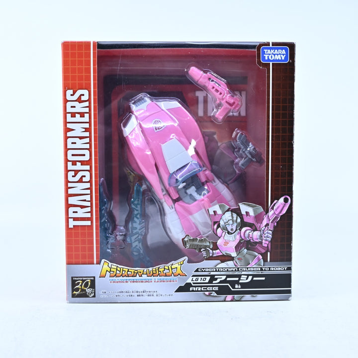Arcee - LG-10 - Transformers Legends - Takara Tomy - Action Figure / Toy