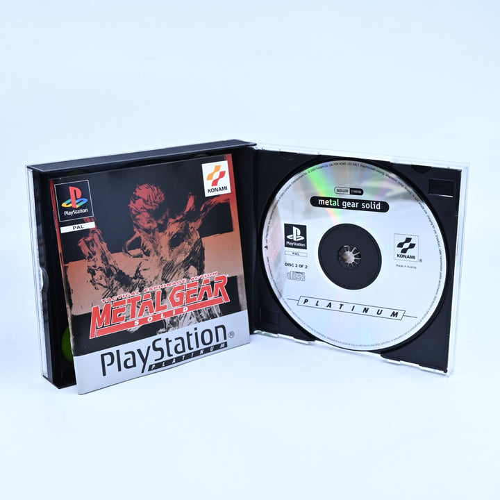 Metal Gear Solid - Sony Playstation 1 / PS1 Game + Manual - PAL - MINT DISC!