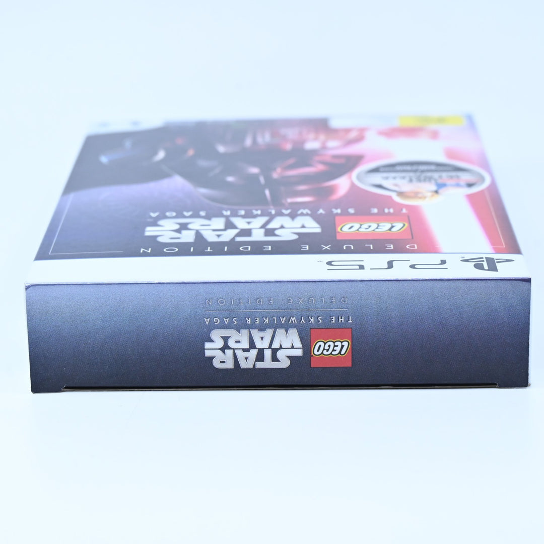 LEGO Star Wars: The Skywalker Saga - Deluxe Edition + MINIFIG - PS5 Game