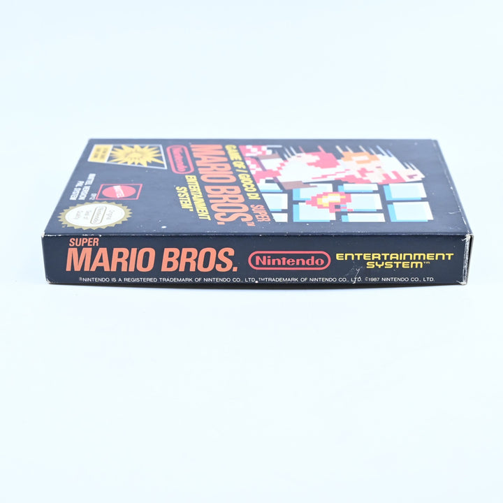 Super Mario Bros. - Nintendo Entertainment System / NES Boxed Game - PAL