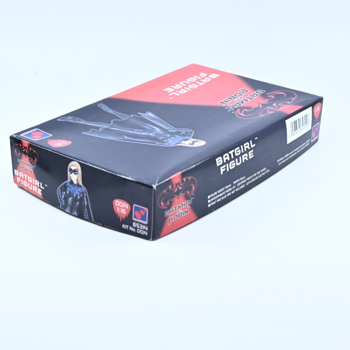 NEW IN BOX! Batman & Robin - Batgirl  - Hasegawa 1:16 Figure Unpainted