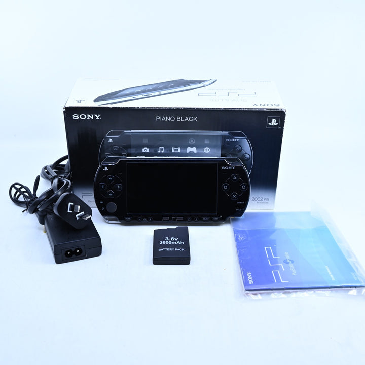 Piano Black - Sony PSP Boxed Console - PSP-2002 - 2000 + NEW BATTERY!