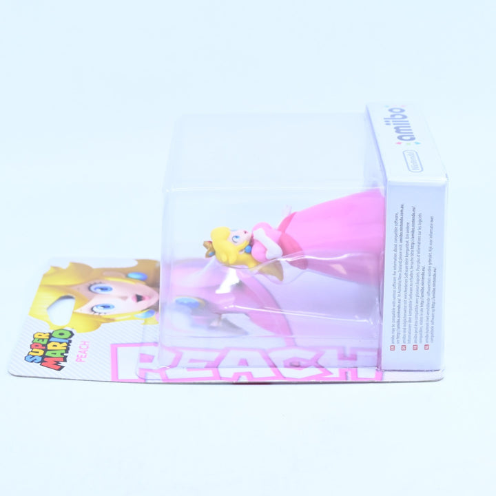SEALED! Peach Amiibo - Super Mario - Nintendo - Toy