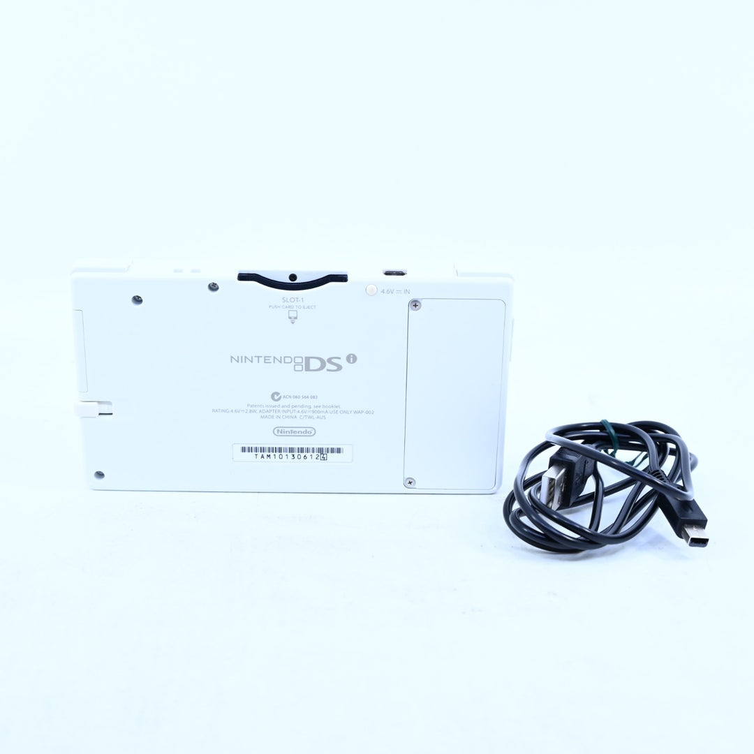 White - Nintendo DSi Console - TWL-001 - Includes 2GB SD - FREE POST!