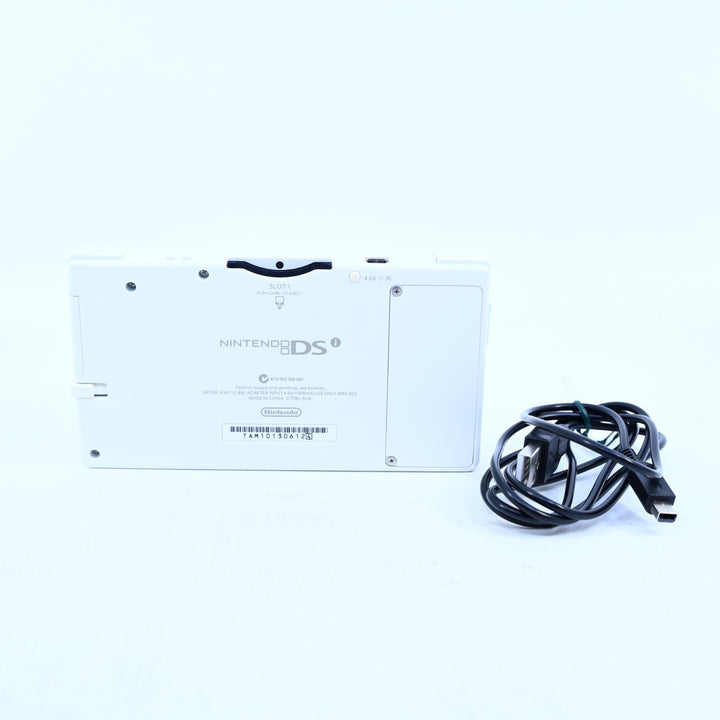 White - Nintendo DSi Console - TWL-001 - Includes 2GB SD - FREE POST!