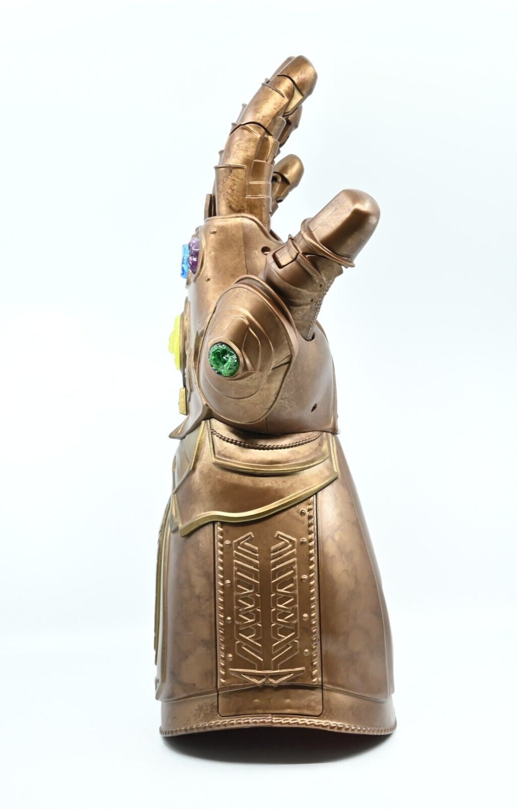 Marvel Avengers Large Infinity Gauntlet - 2017 Hasbro - Toy