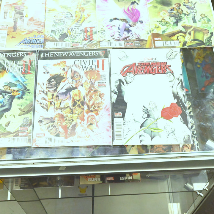 The New Avengers - Complete Set 1-8 - Ewing / Sandoval - Marvel Comics - Comic