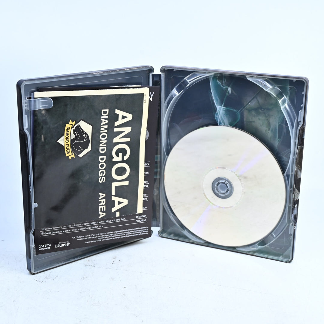Metal Gear Solid V: The Phantom Pain + Steelbook + Bonus Disc - PS4 Game