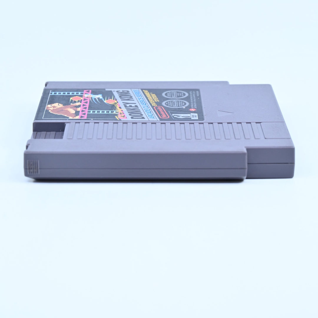 The Original Donkey Kong Arcade Classics Nintendo Entertainment System NES Game