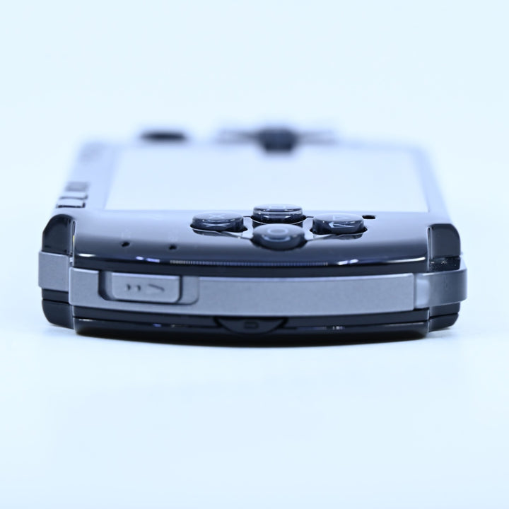 Gran Turismo Edition - Sony PSP Console - PSP-3002 - PSP-3000 NEW BATTERY + Card