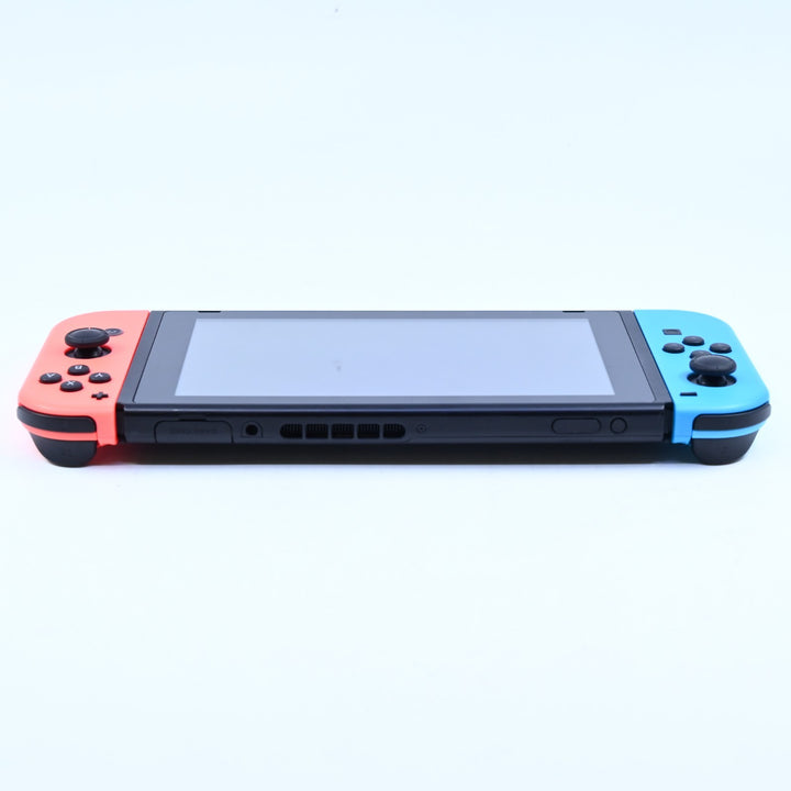 Blue / Red XAW700182 - Nintendo Switch Boxed Console - PAL - FREE POST!