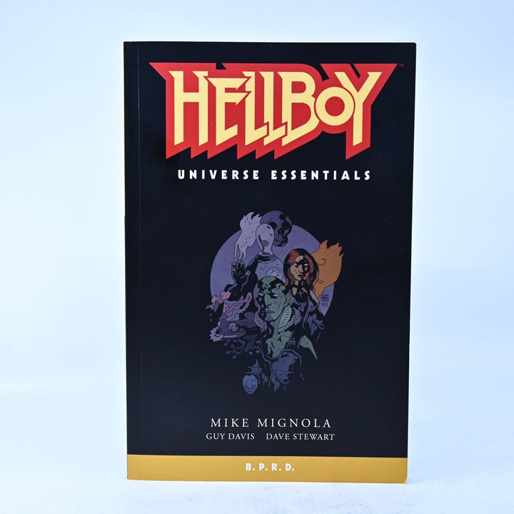 Hellboy Universe Essentials : B.P.R.D - Mike Mignola - Graphic Novel/Comic