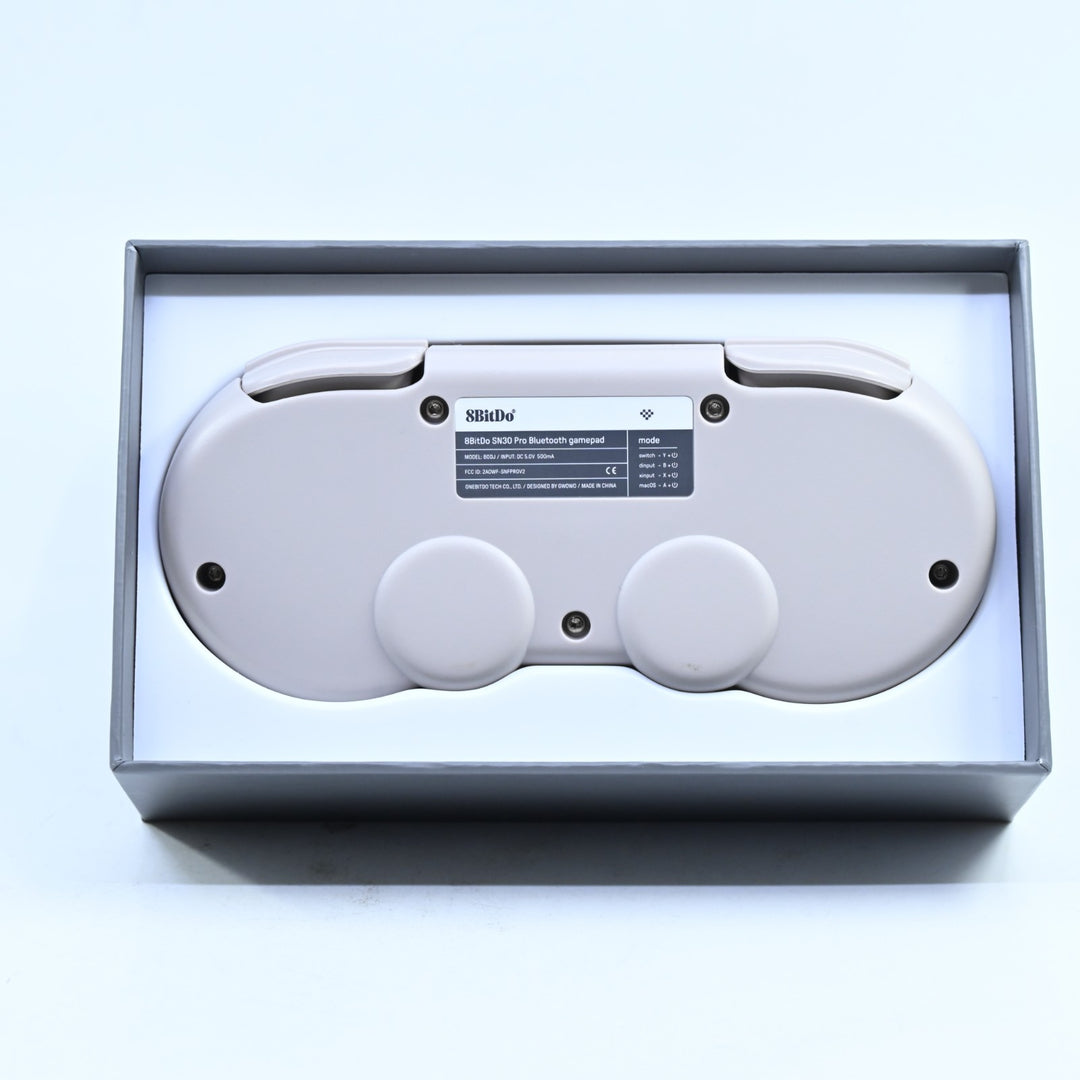 8BitDo SN30 Pro Bluetooth Gamepad - Nintendo Switch Accessory / PC Accessory