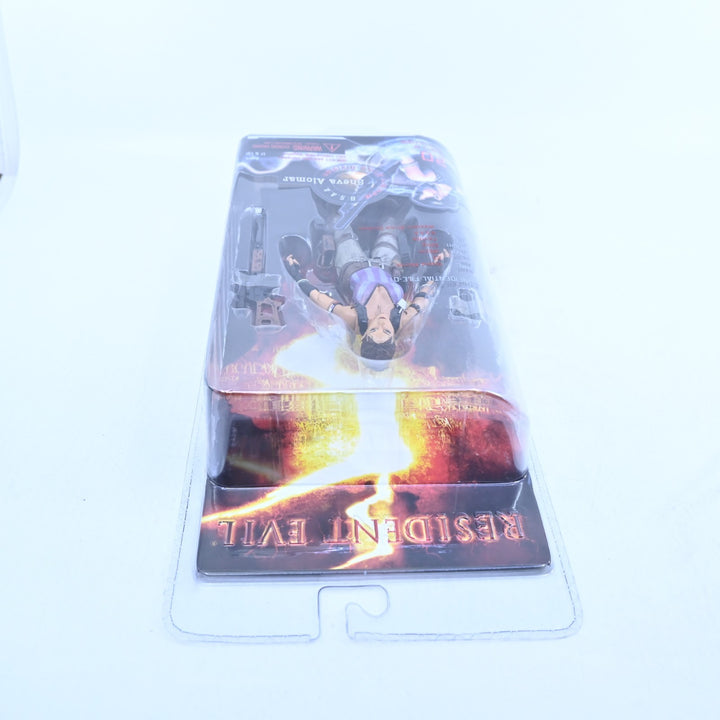 Resident Evil 5 Chris|Sheva|Majini - NECA / Capcom Player Select - 3 Figure Set